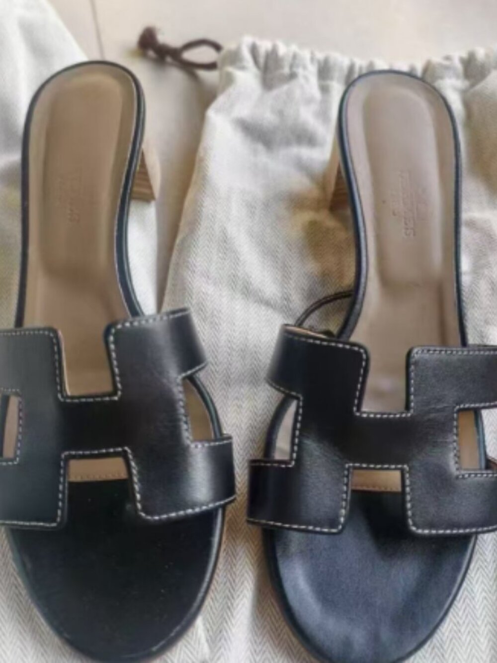 Hermès Black Leather Oran Heeled Sandals